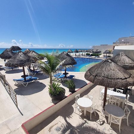 Villas Marlin 108, A Pie De Playa, Albercas, Jacuzi, Ubicacion Inmejorable Cancún Esterno foto