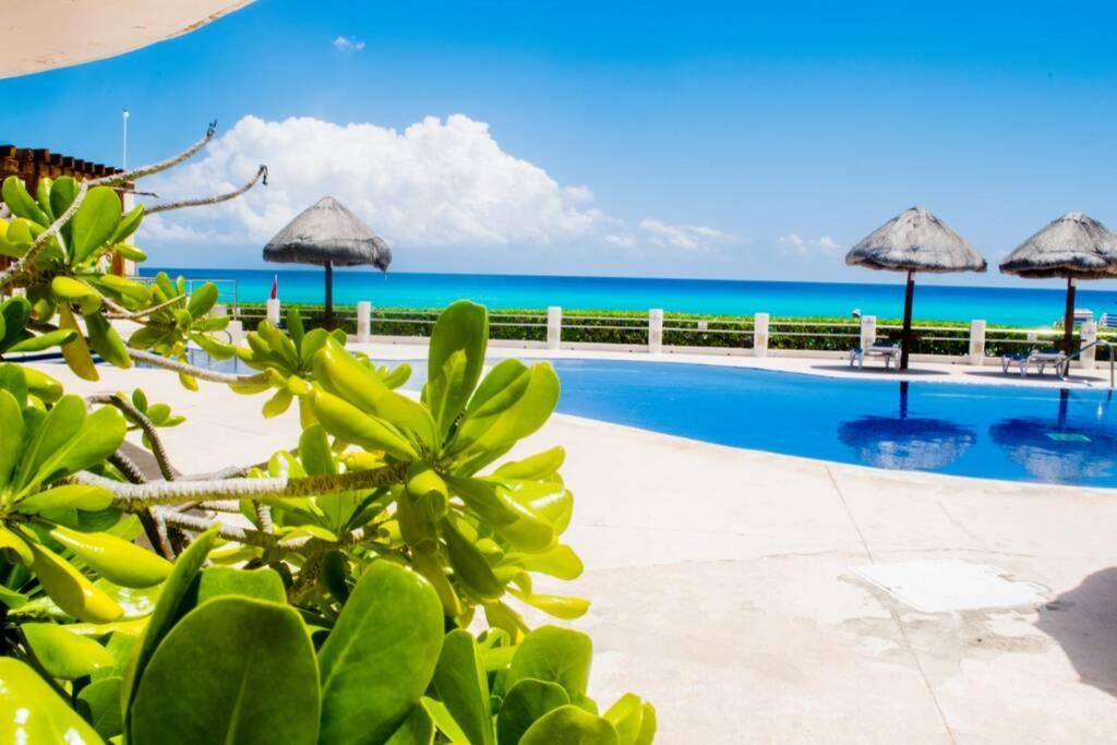 Villas Marlin 108, A Pie De Playa, Albercas, Jacuzi, Ubicacion Inmejorable Cancún Esterno foto