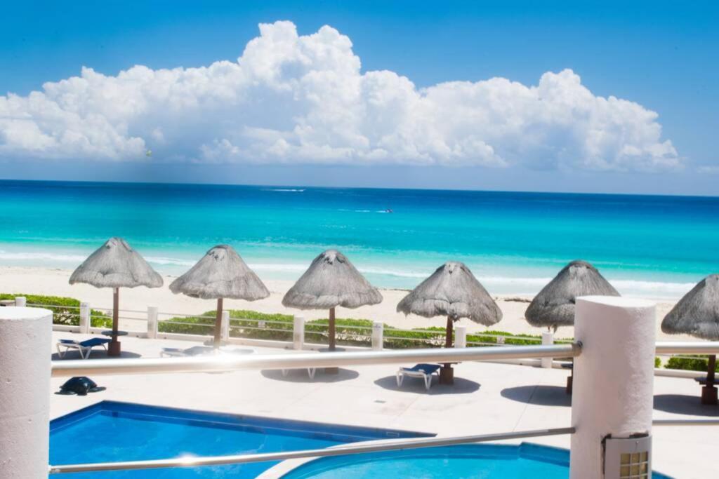 Villas Marlin 108, A Pie De Playa, Albercas, Jacuzi, Ubicacion Inmejorable Cancún Esterno foto