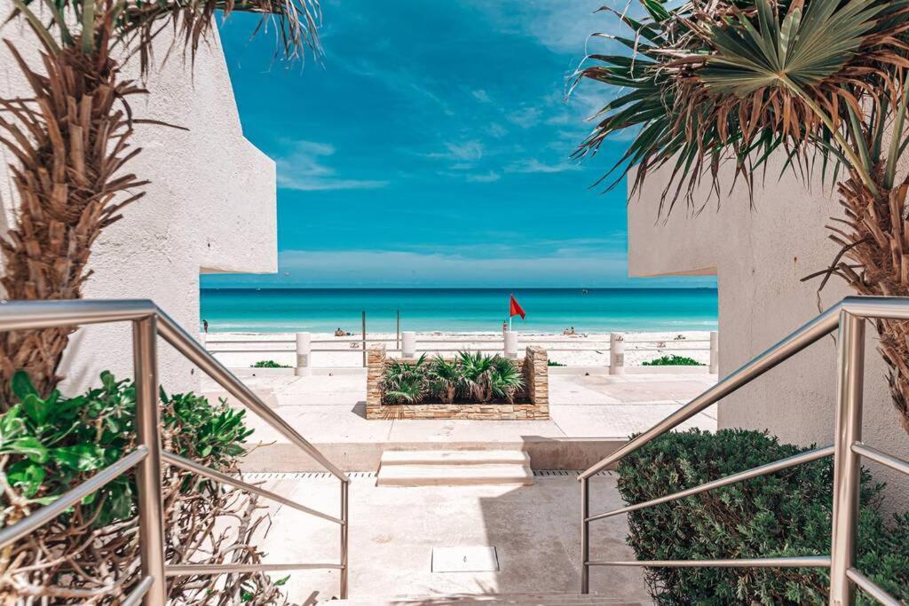 Villas Marlin 108, A Pie De Playa, Albercas, Jacuzi, Ubicacion Inmejorable Cancún Esterno foto