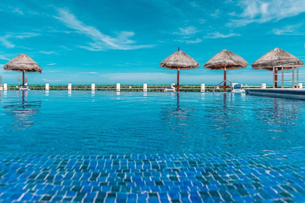 Villas Marlin 108, A Pie De Playa, Albercas, Jacuzi, Ubicacion Inmejorable Cancún Esterno foto